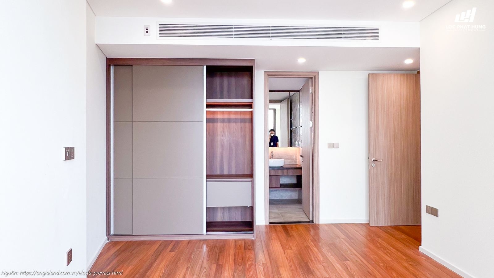 Tiến Độ Noble Crystal Riverside【11/2025】| Ép Cọc Đại Trà & Tường Vây